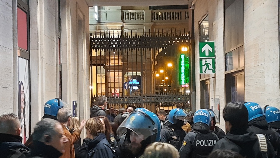 Ancora tensione a Torino. I Pro PAL tornano a Porta Nuova e Porta Susa